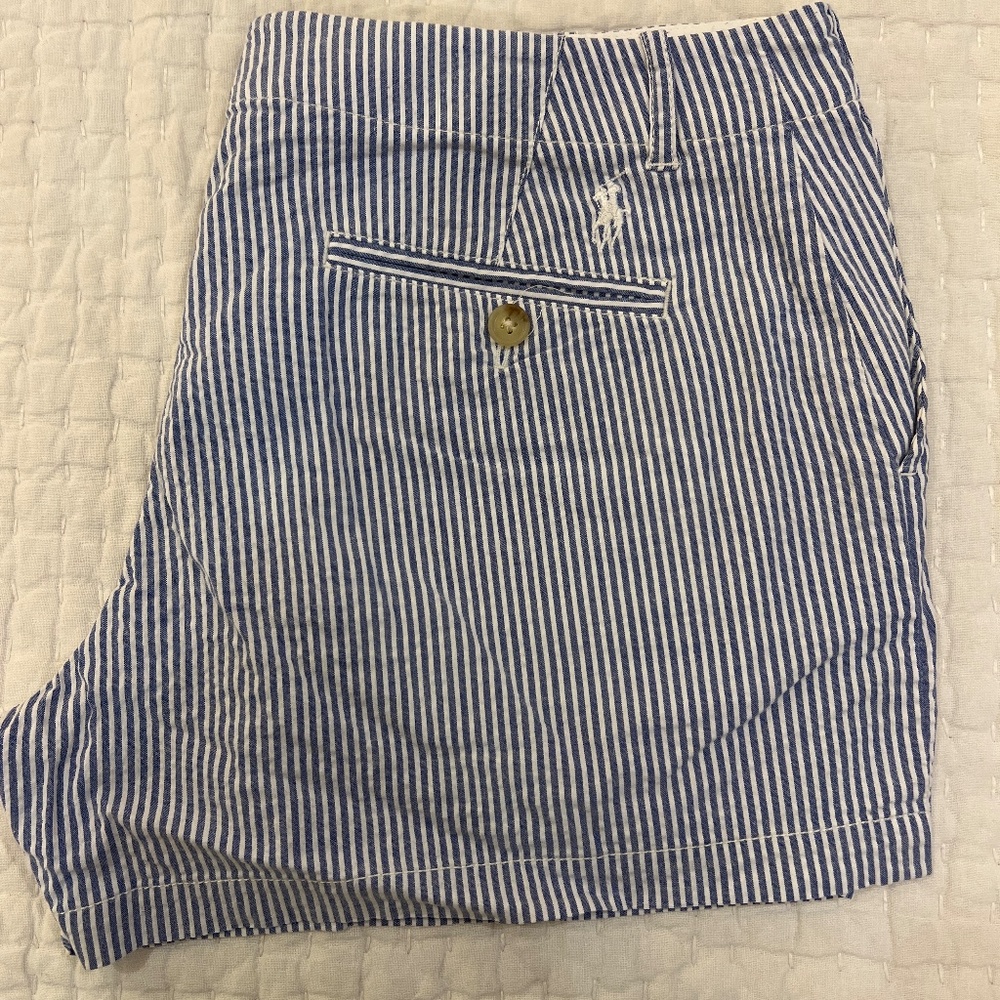 Polo Ralph Lauren Seersucker shorts Size 4 Excellent Condition